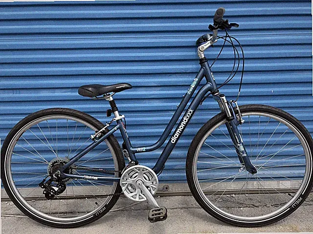 Diamondback Vital2 Hybrid Bike - Small 15" - Step Thru - 21 Speed - 700c